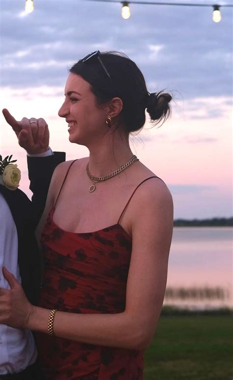Gibi ASMR Pretty Dress : r/GibiASMR_