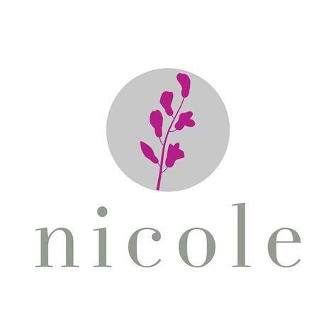 464We love a good skirt #FashionInspo #strangerthings #SkirtStyle #