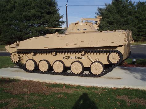 TOADMAN'S TANK PICTURES BVP M-80A