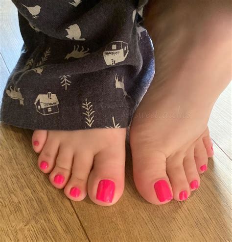 List 103+ Pictures How To Take Cute Feet Pictures Excellent