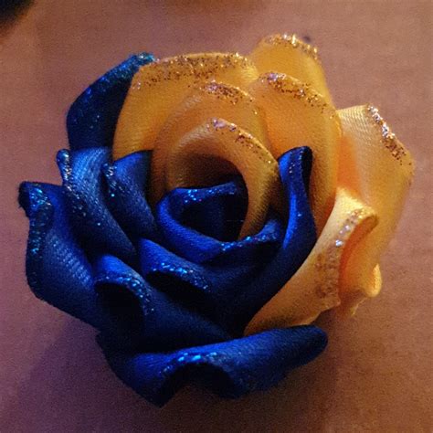 💙💛Ukraine Rose💛💙 : r/handmade