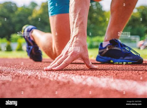 runner ready   close  ready steady  concept  beginning