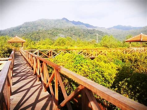 info paguci  tempat wisata  trenggalek jawa timur  hits