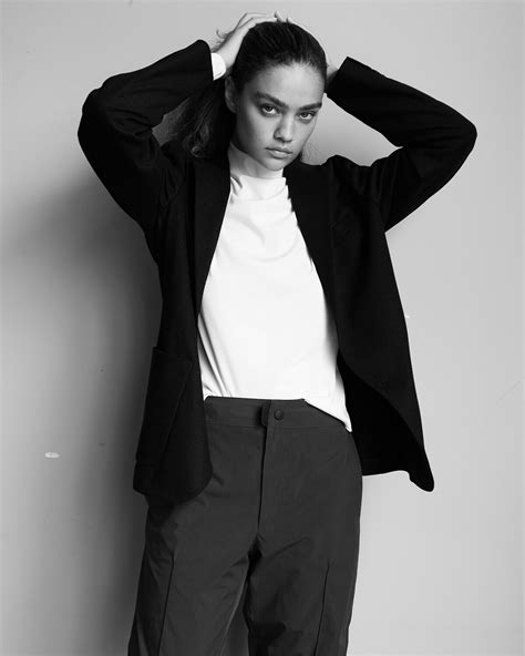 KIANA ALEXIS | Model Management