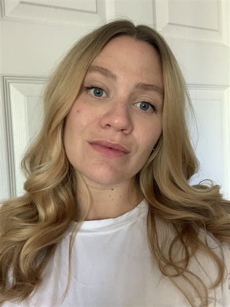 What No One Tells You About Acne During Pregnancy | PS Beauty