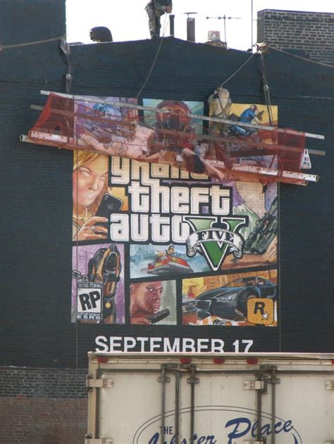 GTA 5 Box Art Mural In Manhattan Looks ‘Strange’