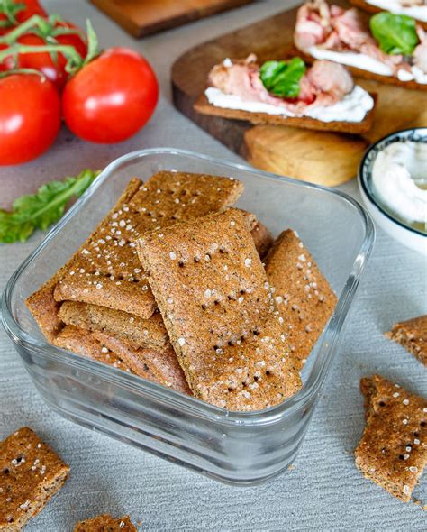 Рецепт ржаных хлебцев на остатках закваски с фото пошагово на Вкусном Блоге