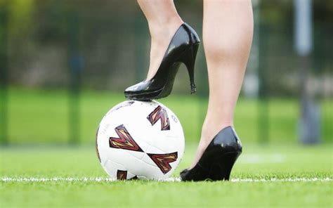 La primera DT y las mujeres en el fútbol - PQS