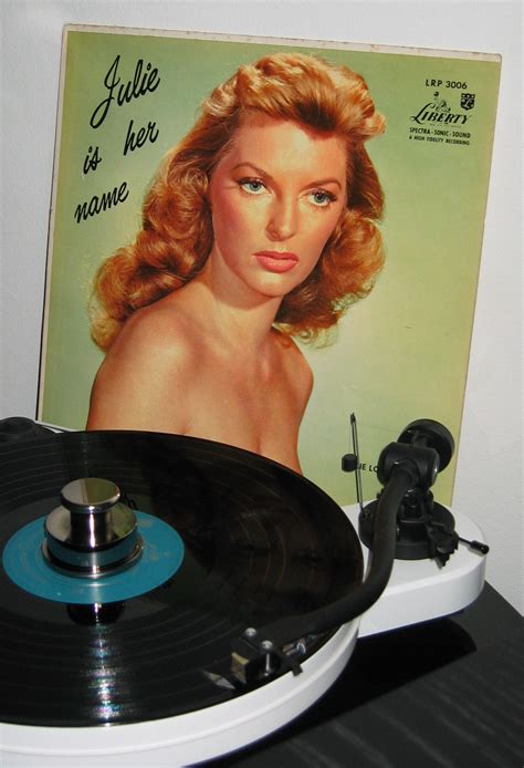 Julie London | BeeIMG