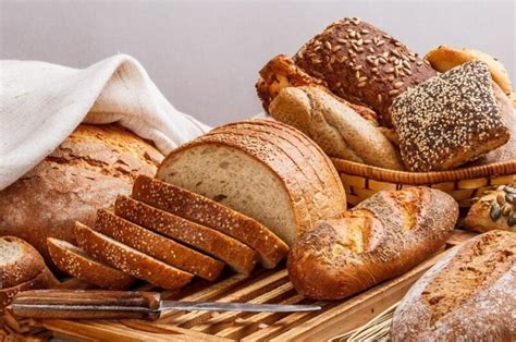 25 Types of Bread (Different Kinds From Around the World) - Insanely Good