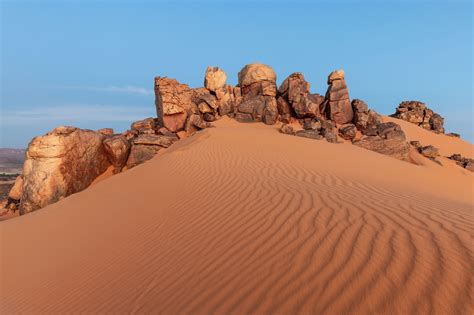 tassili najjer landscape photo   workshop  algeria