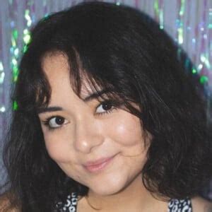Gabi Belle - Age, Family, Bio | Famous Birthdays
