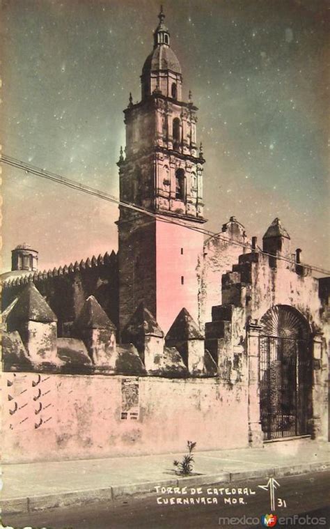 IGLESIA Y PANORAMA - Cuernavaca, Morelos (MX14235830275631)