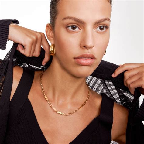 How to wear paperclip necklaces and bracelets - Oak & Luna