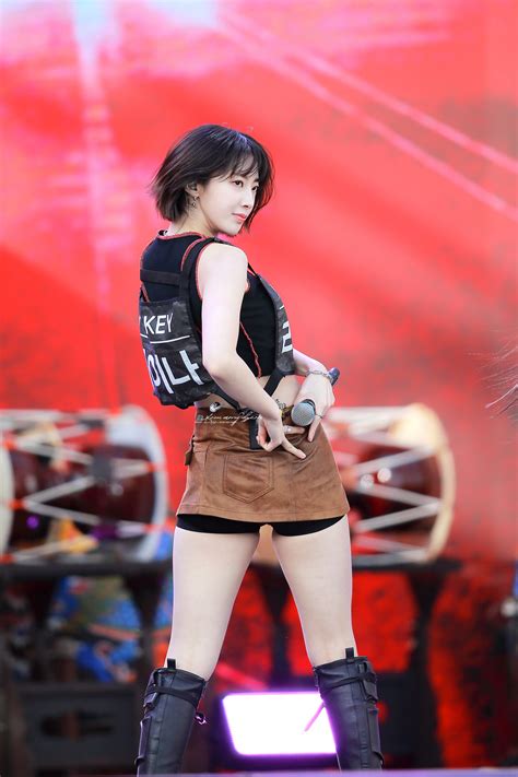 230321 H1-KEY Riina | kpopping