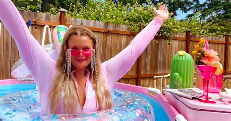 Inside Barbie house after woman spends £28,000 turning her home into ...