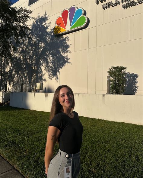 TikToker Vanillamace tries Cincinnati's Grippo's: 'Unlike any chip'