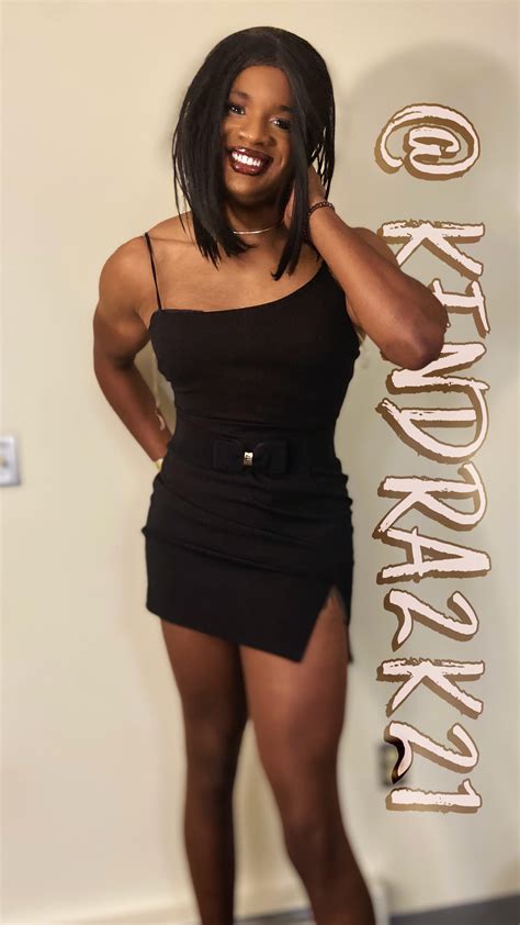 Women who wear black lead colorful lives😘 : r/crossdressing