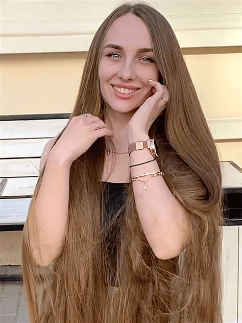 VIDEO - What's the longest hair you have ever seen?