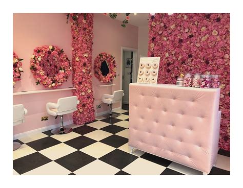 Pink Floral Salon | Beauty salon decor, Salon decor, Flower wall