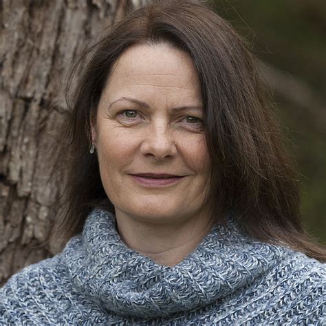 Melissa Manning | UQP