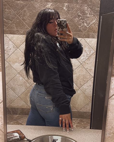 Madeline Mitchell | hi 🙃 #trucker #truckdriver #femaletrucker #