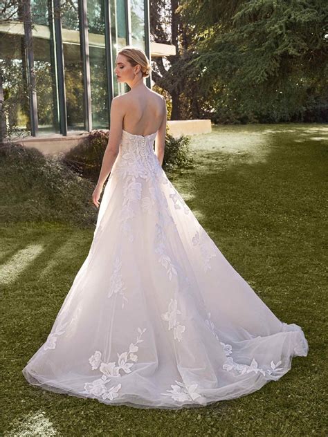 Floral-Embroidered Drop-Waist A-Line Wedding Dress | Kleinfeld Bridal