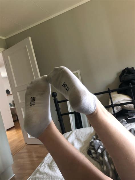 Add my Snapchat for free feet and tickle requests😊: ludde.0405 : r