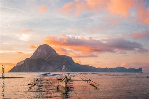 el nido beautiful idyllic sunset view  palawan island philippines