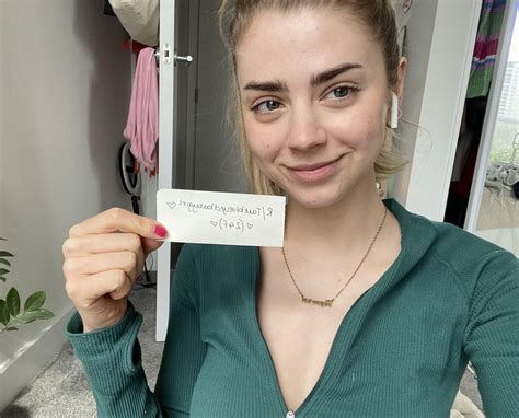 These are my fav selfies recently! Be honest ️ (F24) : r/Rateme