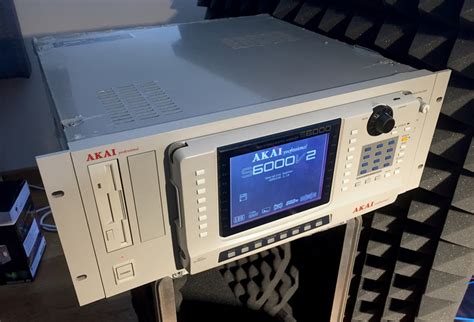 Akai S6000 image (#1802661) - Audiofanzine