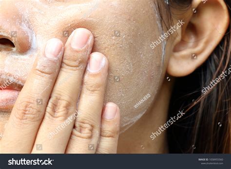 37,319 Exfoliation face Images, Stock Photos & Vectors | Shutterstock