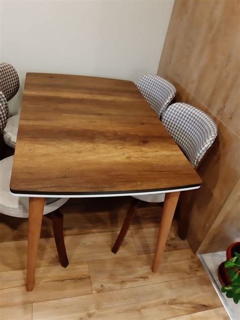 Трапезарна маса с 4 стола. гр. София Гоце Делчев • OLX.bg