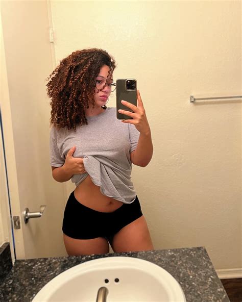 DestinyNextDoor (@destinynextdoorxo) • Instagram photos and videos