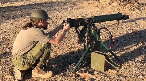 vickers machine gun kt vickers machine gunner  king  country