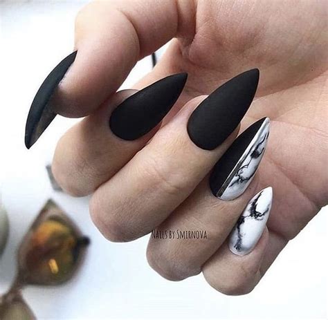 Черный матовый маникюр - фото 2020 | Шкатулка красоты | Black nails ...