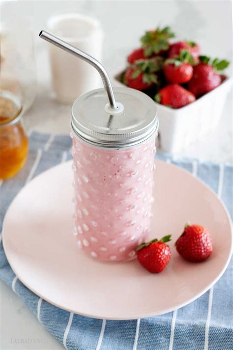 Como Hacer Bolis De Fresa Con Leche 9
