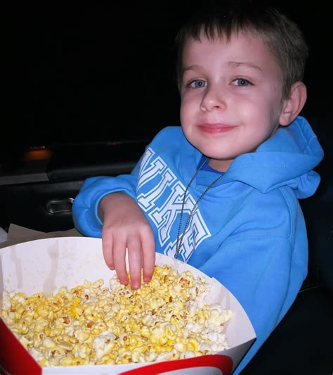 Brit & the Dark Passenger 🔪 | Feelin' myself 🔪 | Instagram