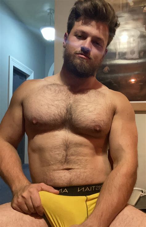 MODEL OF THE DAY: MAX SMALL @_maxsmall | Daily Squirt