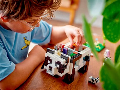 Конструктор LEGO Minecraft (Майнкрафт) 21245 Дом панды - купить в Сети ...