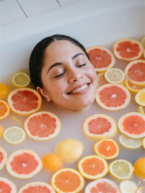 CLN Wash - Luxurious Foaming Face Wash with Patchouli & Ylang-Ylang, 8 ...