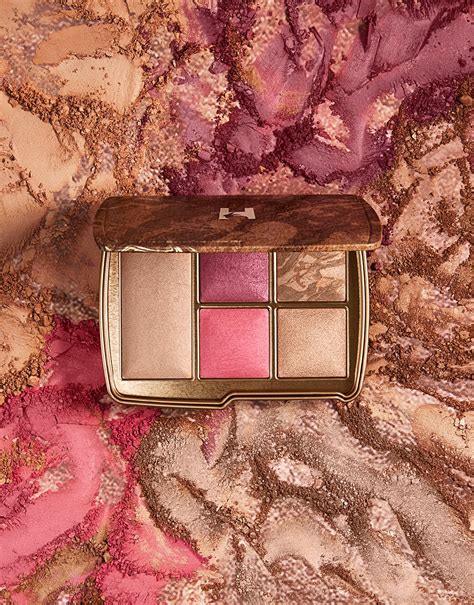 Палетка для лица Hourglass -Ambient Lighting – Universe Unlocked — Luxe ...