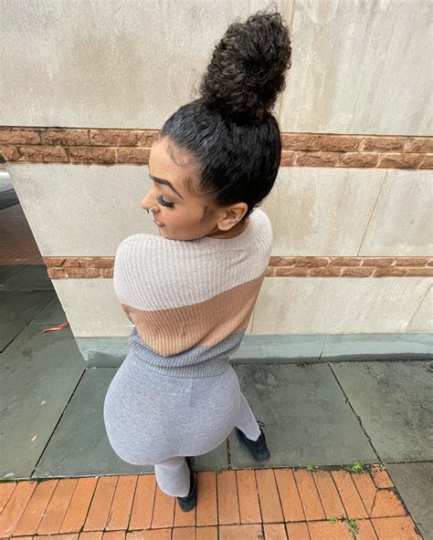 Kikï 🎀📚 | eating a cheesesteak yum! | Instagram