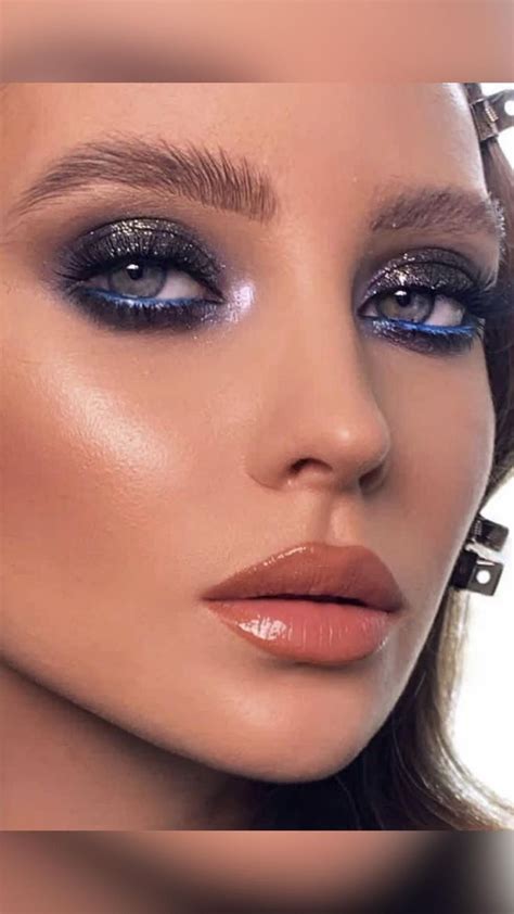 Sparkly Eyeshadow Makeup 💜 | Glowing makeup, Eye makeup, Makeup makeover