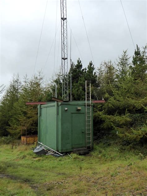 Amateur radio transmission equipment © Oliver Dixon cc-by-sa/2.0 ...