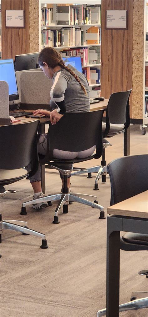 SUPER JUICY PHAT WHITE ASS - Spandex, Leggings & Yoga Pants - Forum