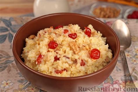 Рецепт: Пшённая каша с вяленой вишней и орехами, на молоке на ...