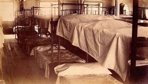 Insane Asylum: 16 Terrifying Facts of Mental Asylums in Early 20th Century