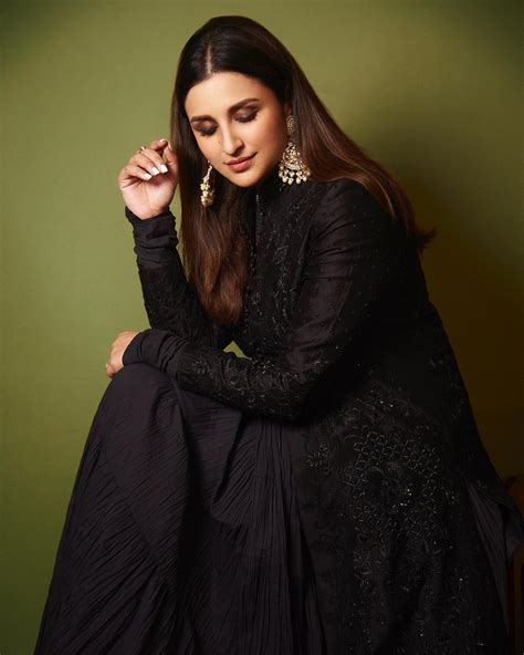 Newly-engaged Parineeti Chopra flaunts traditional look in new pics. So