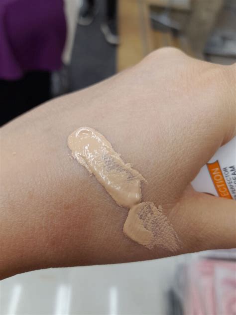 بی بی کرم گارنیر با SPF50 و قیمت خرید آن